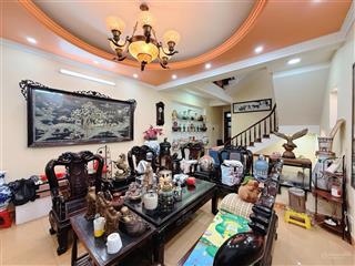 Bán nhà phố trần duy hưng, dt 74 m2, 5 tầng, mt 4.8 m, 2 thoáng, thang máy, giá 22.5 tỷ.