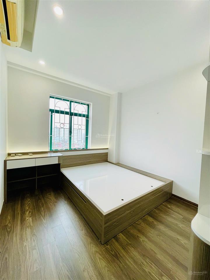 Bán căn hộ ct9 định công full nội thất 2pn 2wc sổ đỏ chính chủ  tiện nhiều tuyến đường