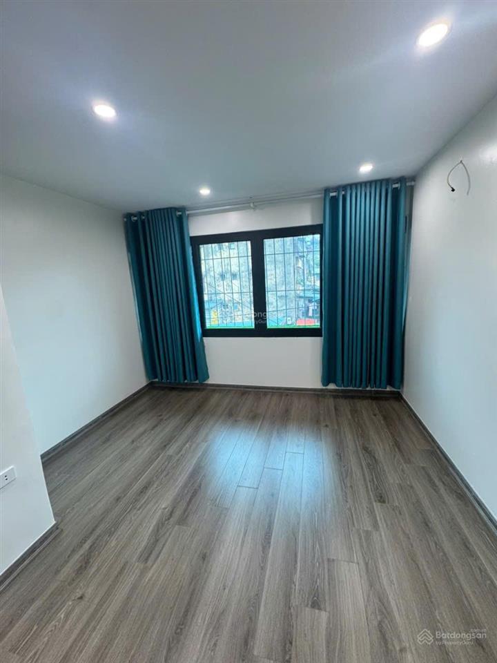 Căn góc 2 thoáng, 3 phòng ngủ, 2 wc full nội thất, sổ đỏ chính chủ, không gian sống sáng thoáng,