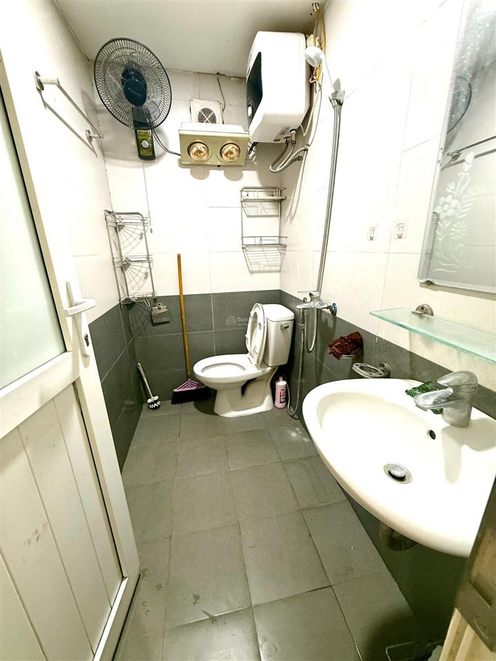 * chỉ 2,49 tỷ 2 ngủ đẹp long lanh, cầu giấy
* hiếm! 50m 2pn thoáng sáng nhà đẹp ở. thông các tuyến