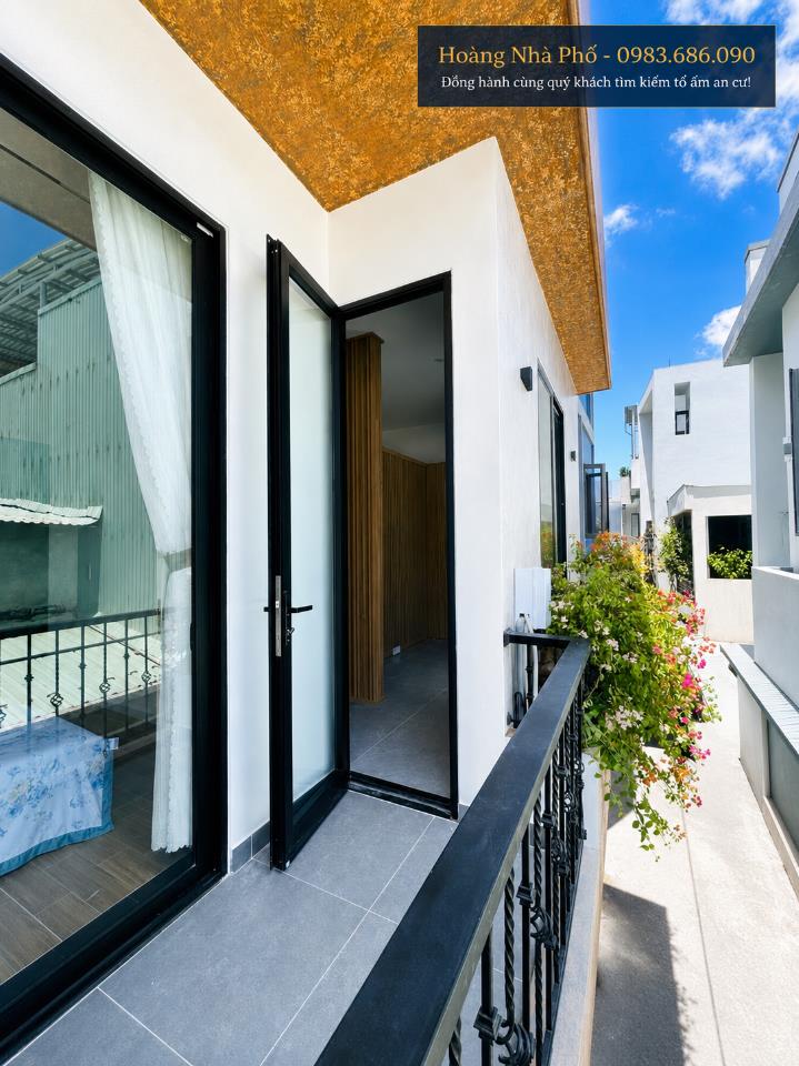 Nhà 2 tầng xây mới hiện đại gần Đống Đa | 45m2 (7x6) | 3PN | Hơn 50m ra đường ô tô | Nhỉnh 4 tỷ