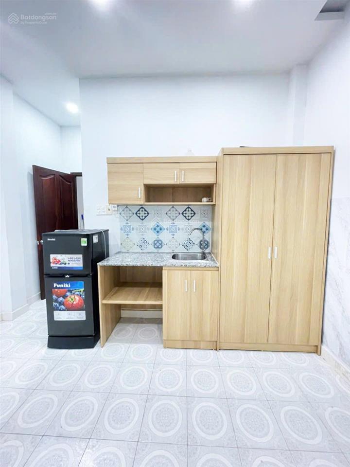 Hẻm 109 dương bá trạc quận 8, sát q1 hẻm 6m ô tô tránh, 4 tầng 5pn