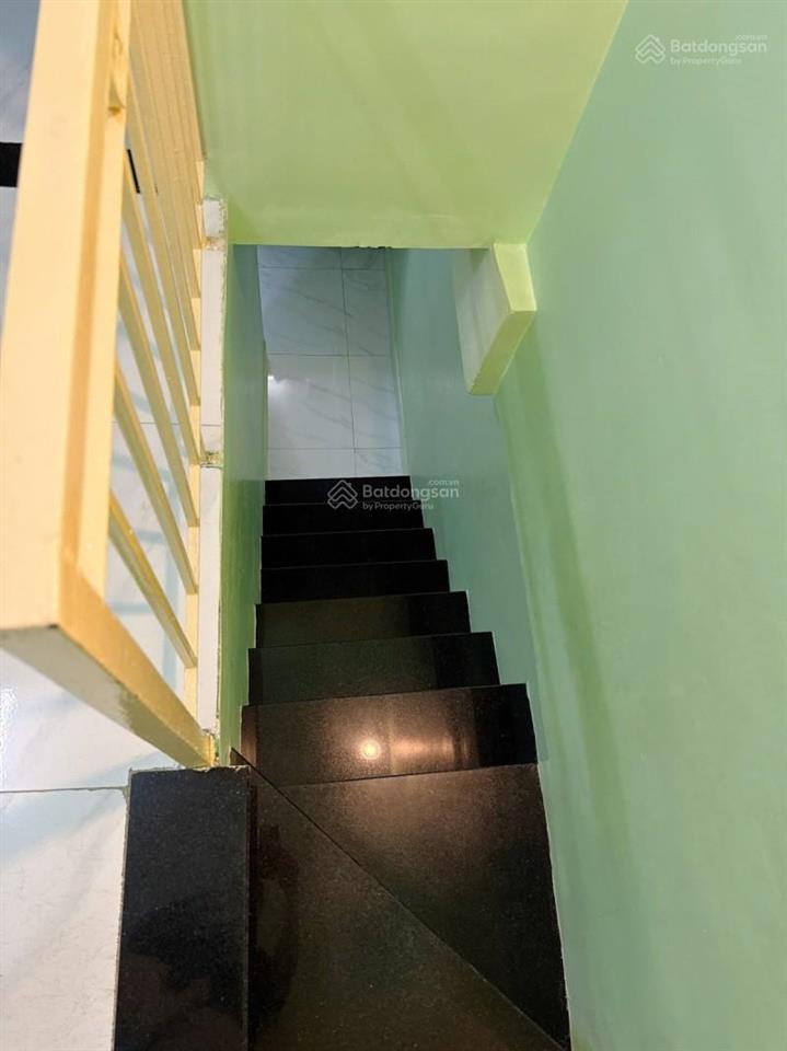 Sư vạn hạnh quận 10, ngay vạn hạnh mall, 3 tầng 3pn, trước nhà 3m. giá chốt 4.5 tỷ