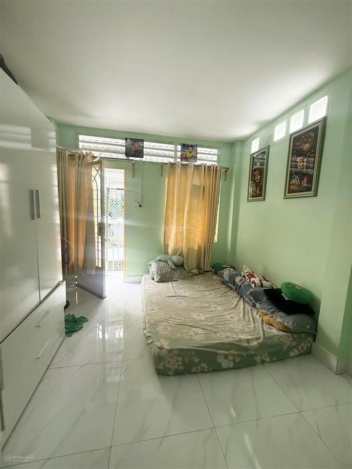 Sư vạn hạnh quận 10, ngay vạn hạnh mall, 3 tầng 3pn, trước nhà 3m. giá chốt 4.5 tỷ