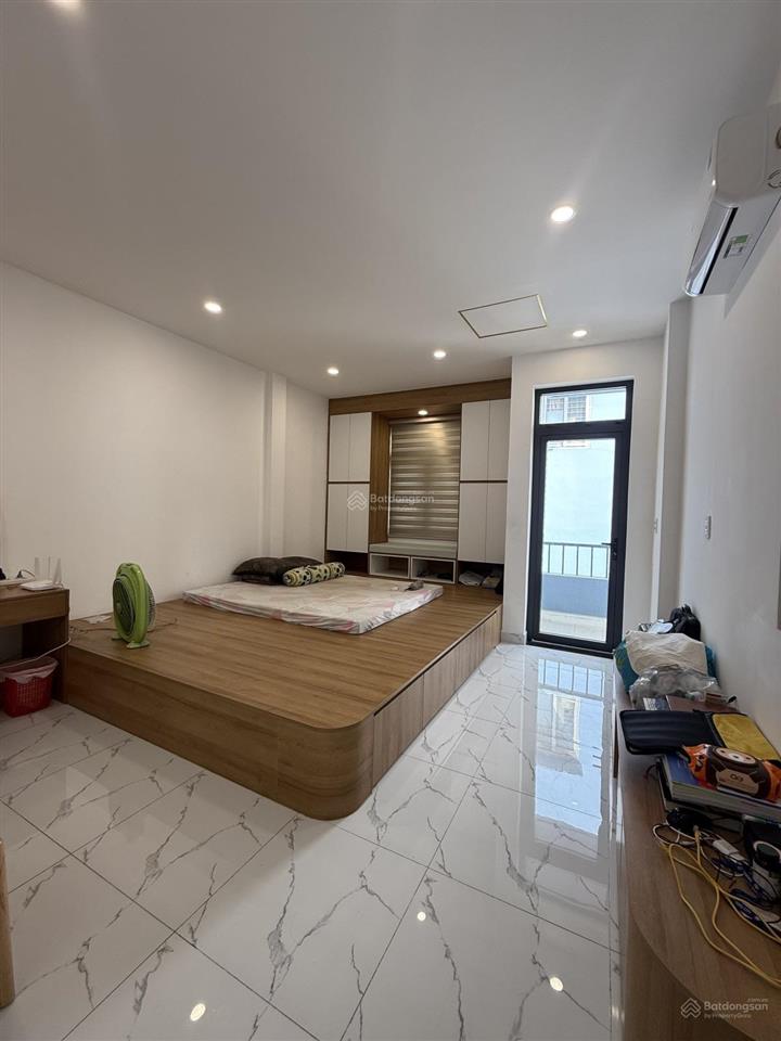 Chủ thiện chí giảm 2t, quận 7 dt 118m2 ngang 8.4m. hẻm ô tô 6m