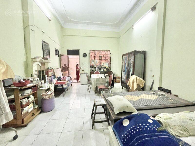 Mặt tiền thuận kiều ngay chợ rẫy, làng nhà thuốc, dt 61m2 ngang 4,5m, 5 tầng