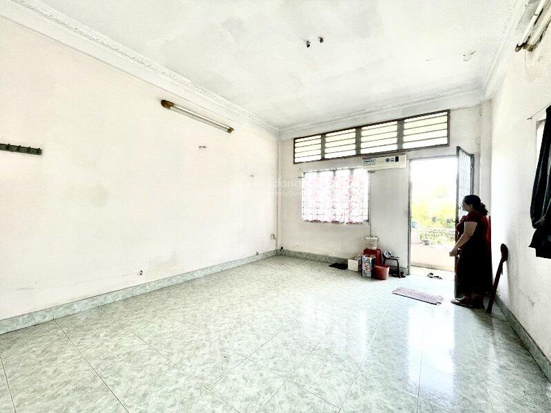 Mặt tiền thuận kiều ngay chợ rẫy, làng nhà thuốc, dt 61m2 ngang 4,5m, 5 tầng