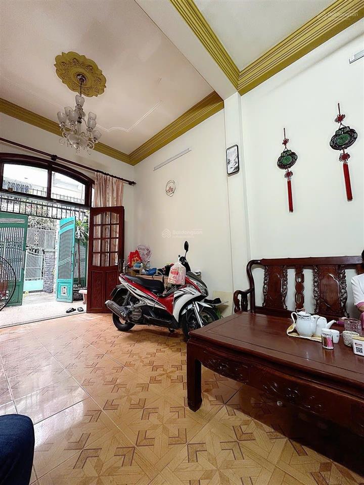 Lữ gia, quận 11 cạnh quận 10  hẻm 5m ô tô ngủ trong nhà, cách mt 20m, 64m2