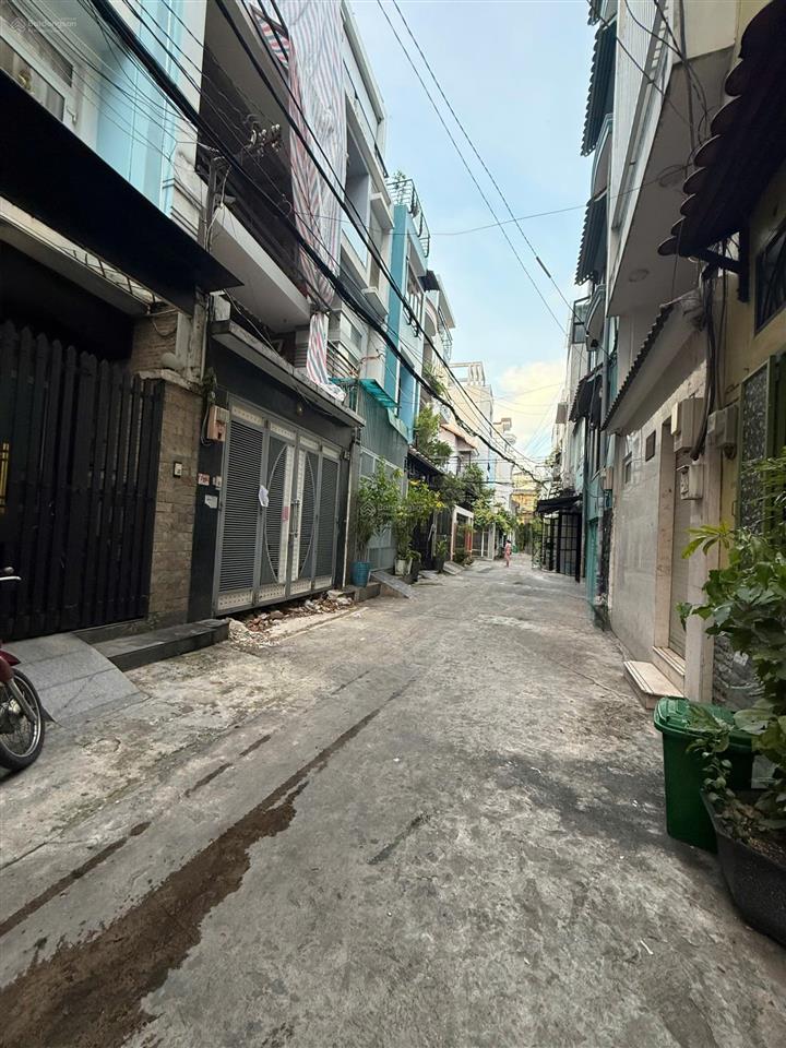 Thành thái quận 10, hẻm ô tô 5m, cách mt 20m, dt gần 80m² ngang 4m