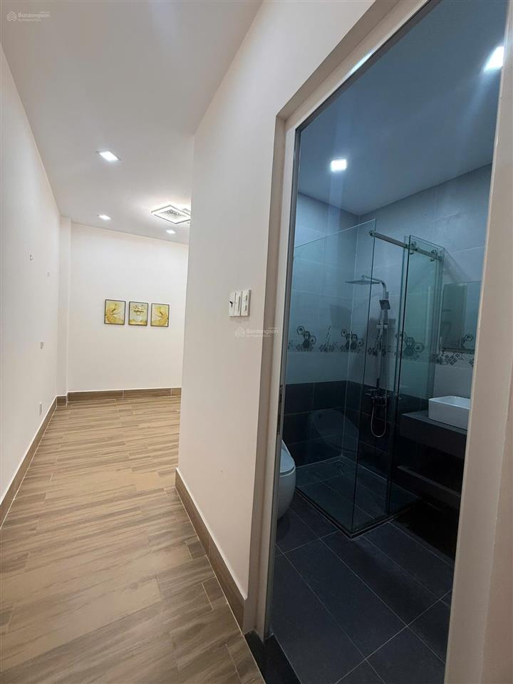 Hạ 1,4 tỷ  dương bá trạc quận 8, cách q1 800m  hẻm 5m dt 46m2 4 tầng