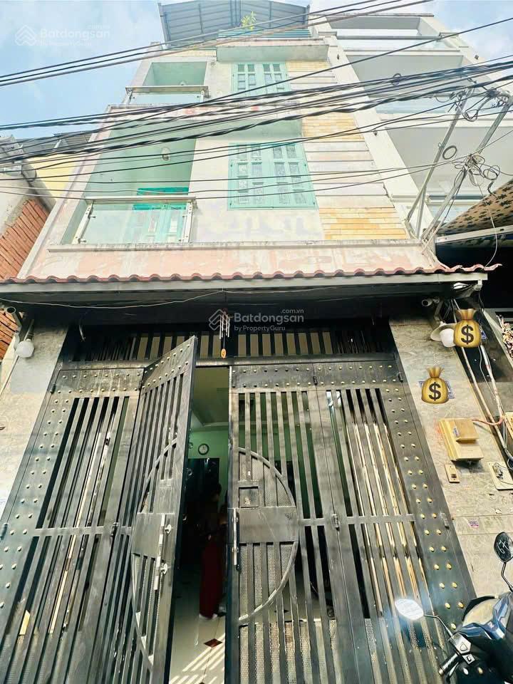 Hòa bình, quận 11, gần đầm sen, dt 56m2 (4x14), 4 tầng, giảm sâu chỉ 6,5 tỷ