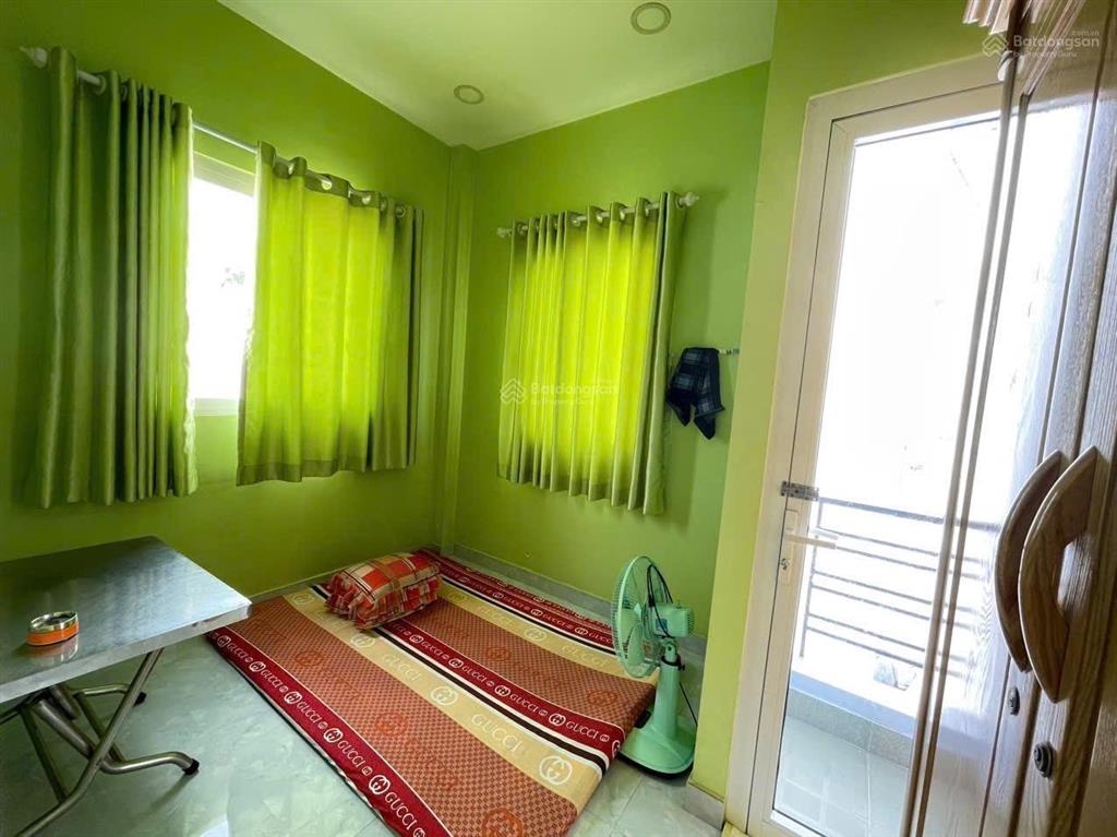 Âu dương lân, phường 3, quận 8. hẻm ô tô, 4 tầng 4pn gấp giảm 4,99t