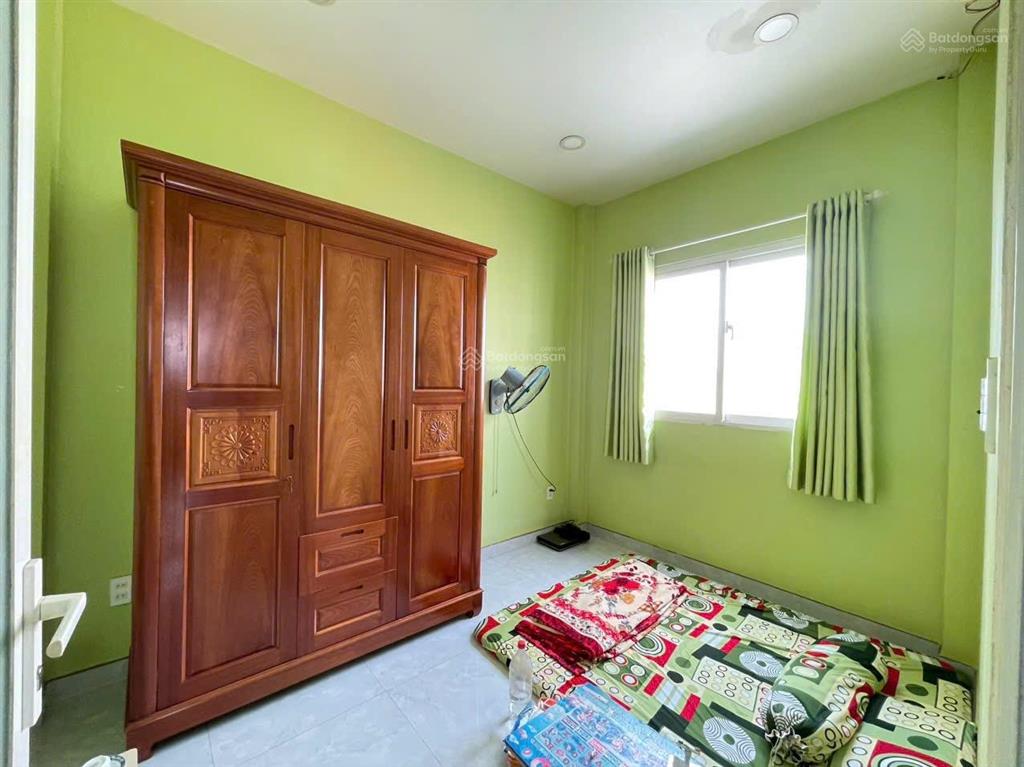 Âu dương lân, phường 3, quận 8. hẻm ô tô, 4 tầng 4pn gấp giảm 4,99t