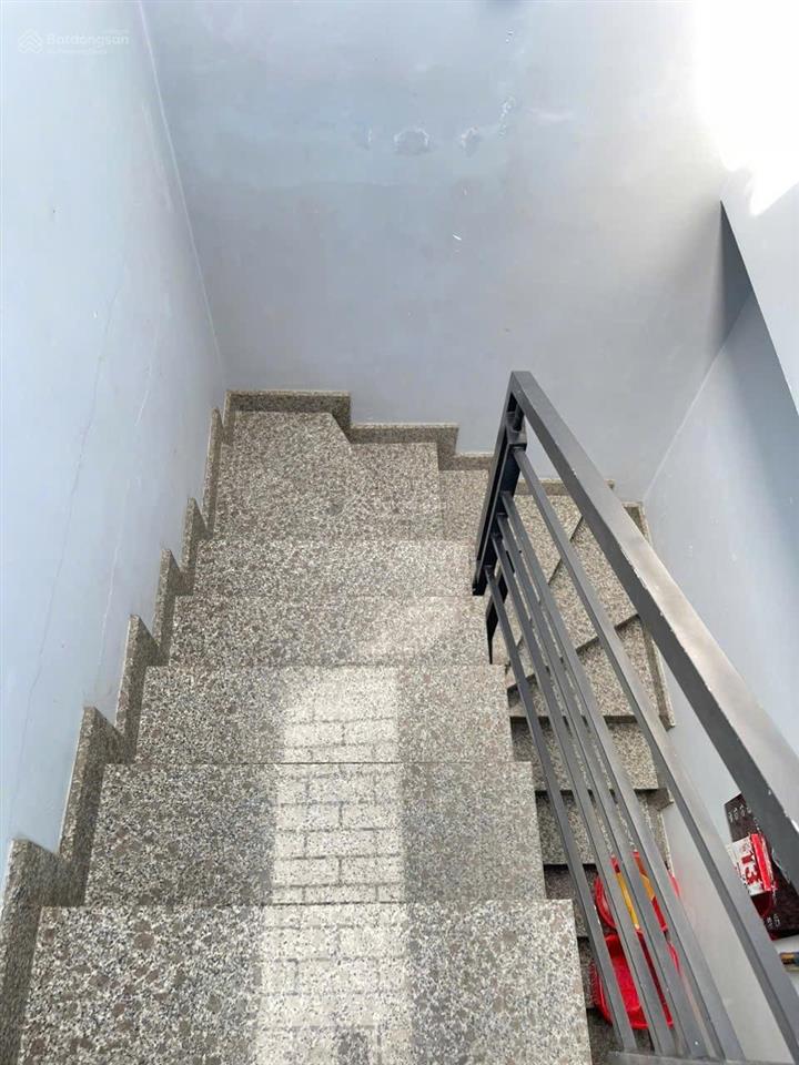 Âu dương lân, phường 3, quận 8. hẻm ô tô, 4 tầng 4pn gấp giảm 4,99t