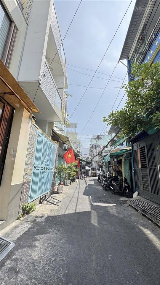 Ngay cầu vượt 3/2 cây gõ, về đhyd 5 phút, hẻm ô tô 5m, dt 51m2 (4.3x12m)