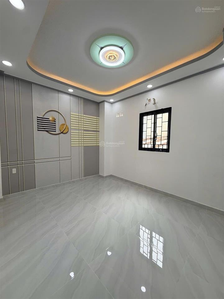 Ngay cầu vượt 3/2 cây gõ, về đhyd 5 phút, hẻm ô tô 5m, dt 51m2 (4.3x12m)