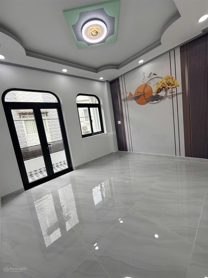 Ngay cầu vượt 3/2 cây gõ, về đhyd 5 phút, hẻm ô tô 5m, dt 51m2 (4.3x12m)