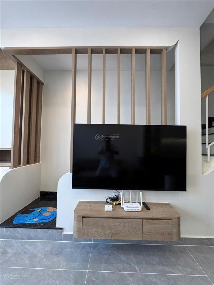 Khu lữ gia q11, gần đh bách khoa, đh y dược, hẻm ô tô 4 chỗ 4 tầng