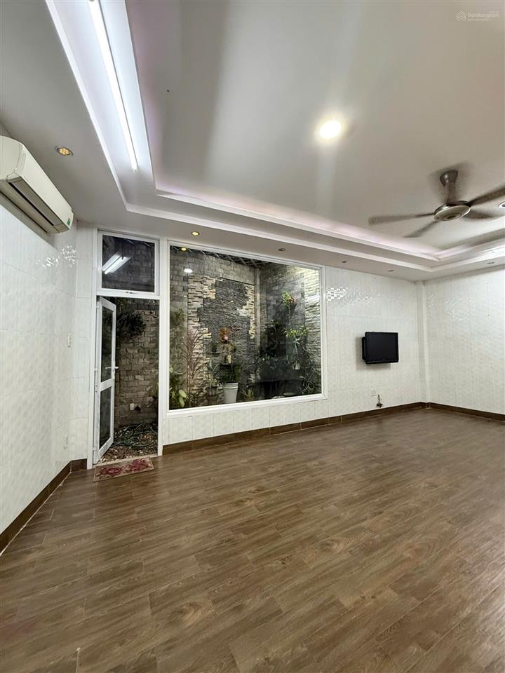 Thuê nhà nguyên căn hoặc cố nhà, dt 91m2 hẻm ô tô  âu dương lân p3 quận 8