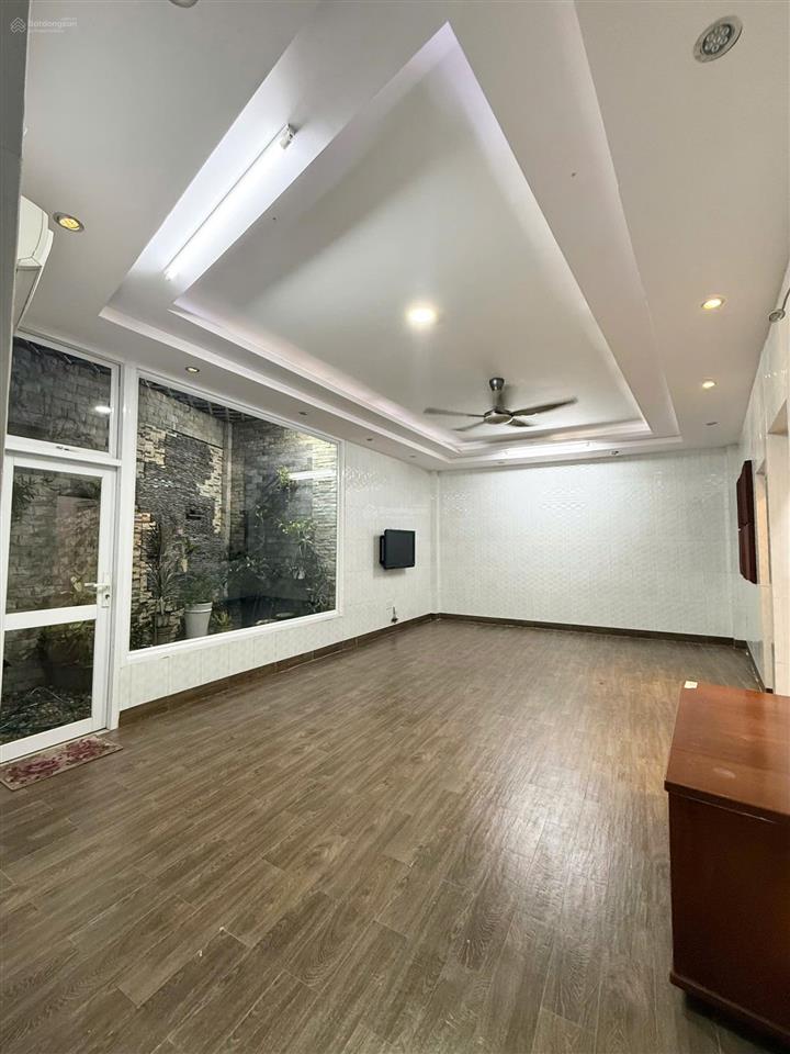 Thuê nhà nguyên căn hoặc cố nhà, dt 91m2 hẻm ô tô  âu dương lân p3 quận 8