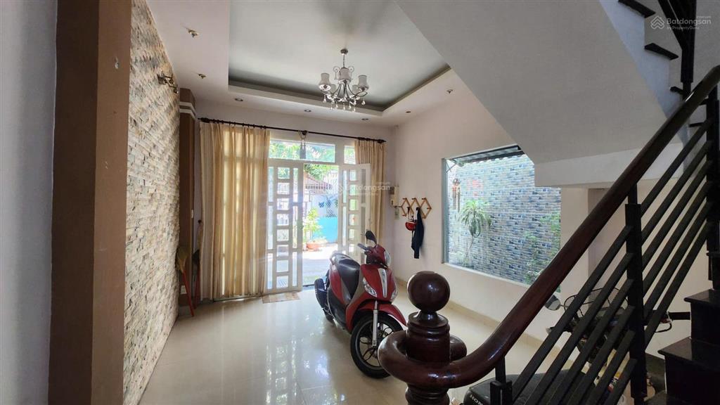 Thuê nhà nguyên căn hoặc cố nhà, dt 91m2 hẻm ô tô  âu dương lân p3 quận 8