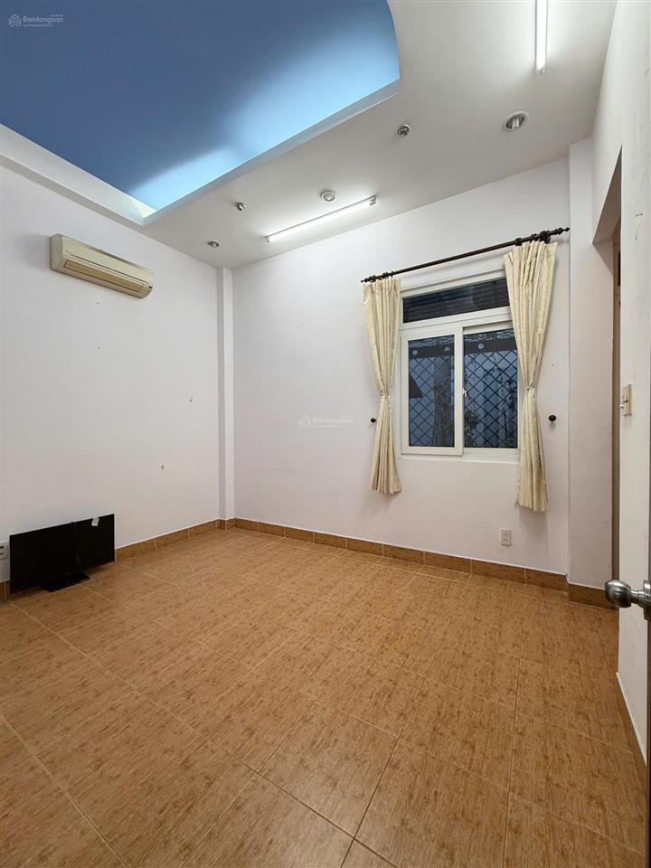 Thuê nhà nguyên căn hoặc cố nhà, dt 91m2 hẻm ô tô  âu dương lân p3 quận 8