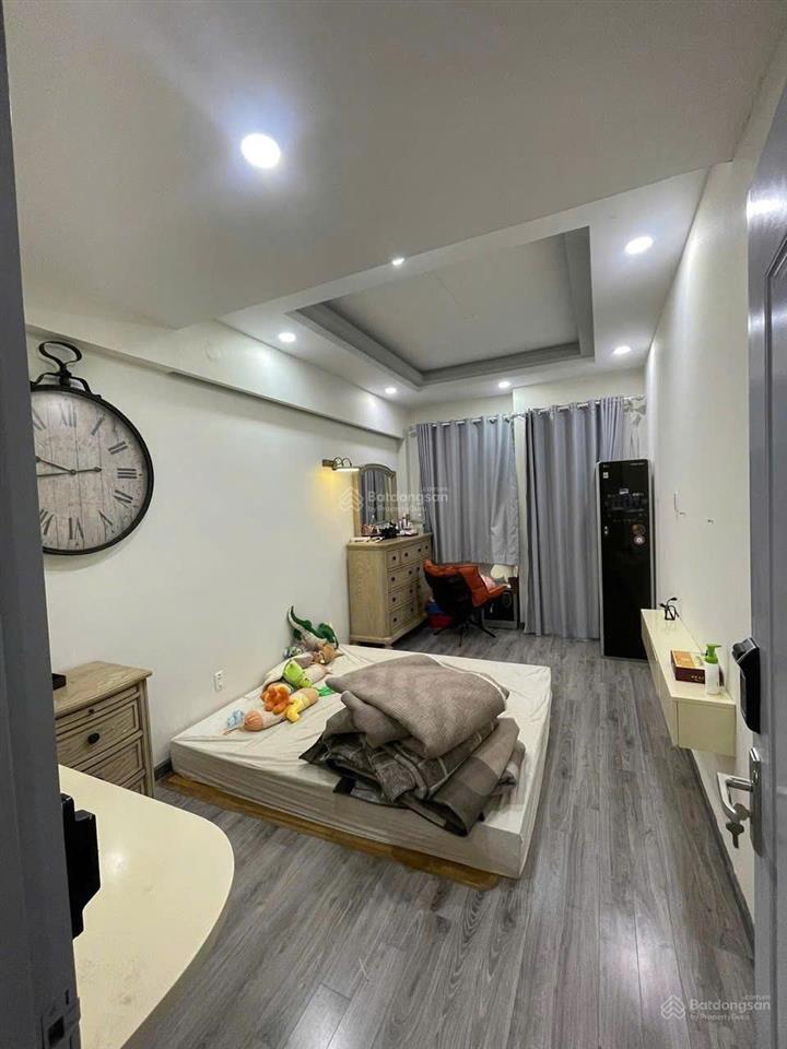 Ngô gia tự quận 10, dt 41m2 4 tầng 5pn, tặng full nội thất, cách mt 30m