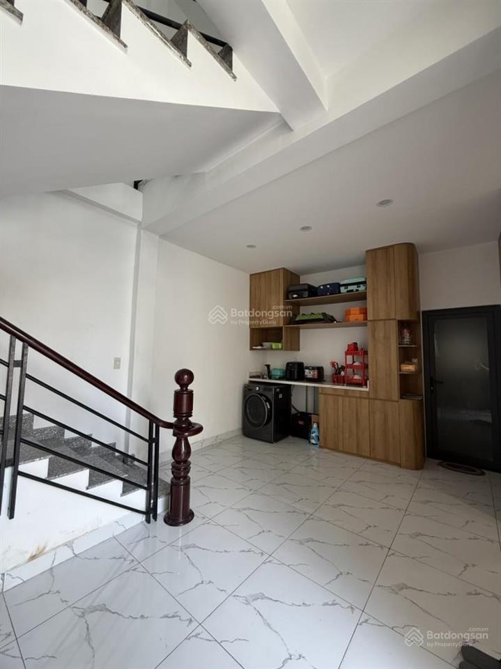 Cho thuê biệt thự mini, huỳnh tấn phát q7 dt 118m2 ngang 8.4m. giá 25tr/tháng.