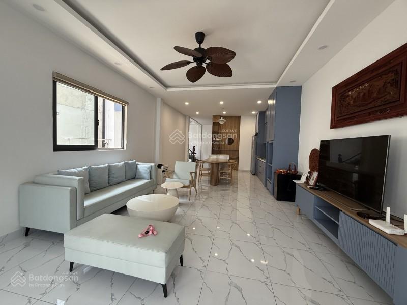 Cho thuê biệt thự mini, huỳnh tấn phát q7 dt 118m2 ngang 8.4m. giá 25tr/tháng.