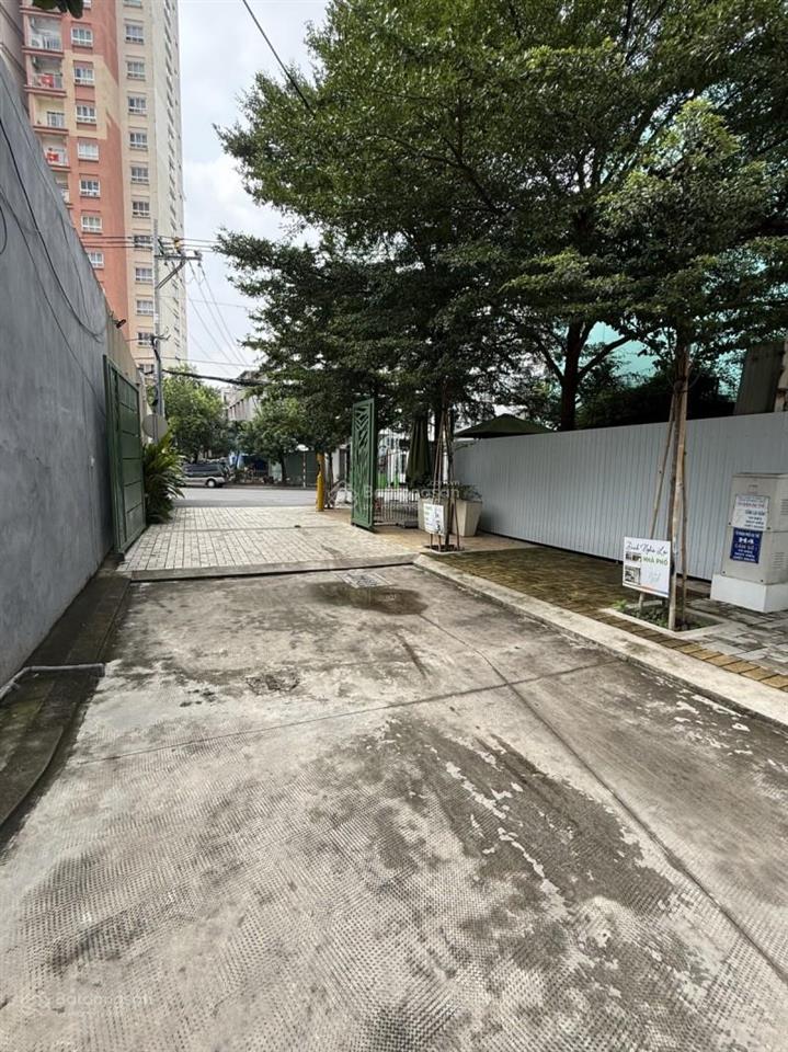 Cho thuê dài hạn tòa nhà 6 tầng làm vp, phòng mạch dt 55m2. giá thuê 25tr/th