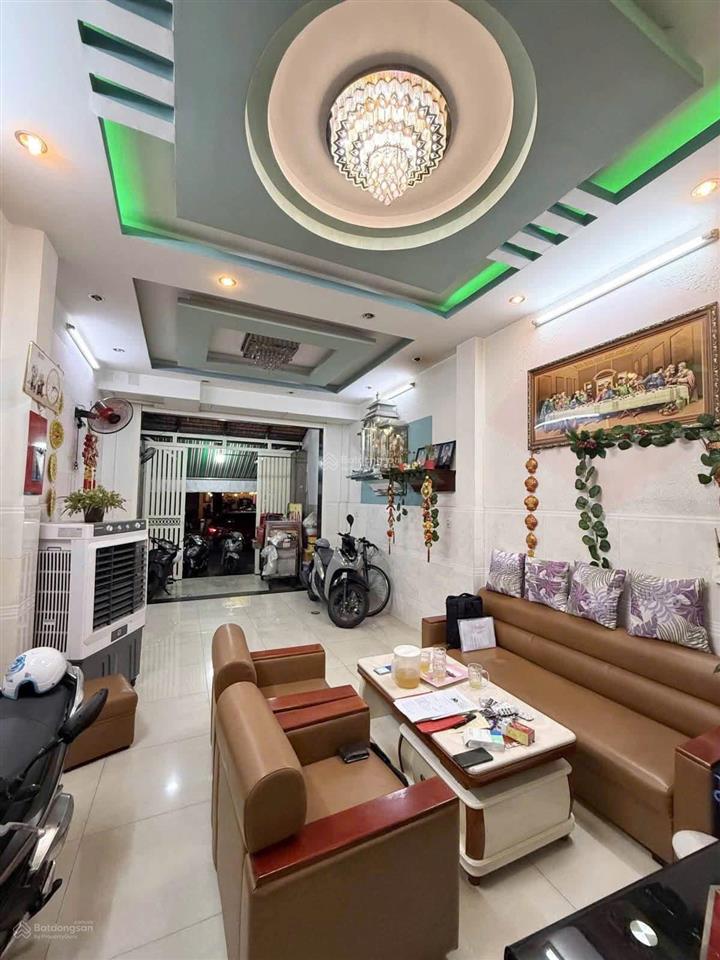 Mặt tiền tân phú dt 60m2 ngang 4m có lề, gấp bán định cư