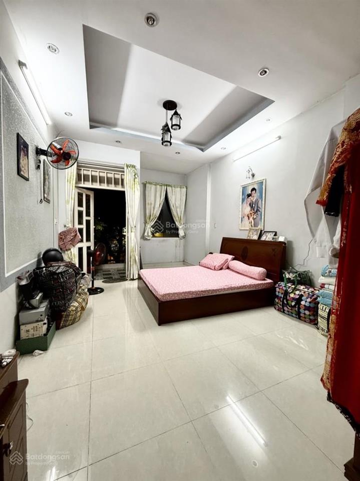 Mặt tiền tân phú dt 60m2 ngang 4m có lề, gấp bán định cư