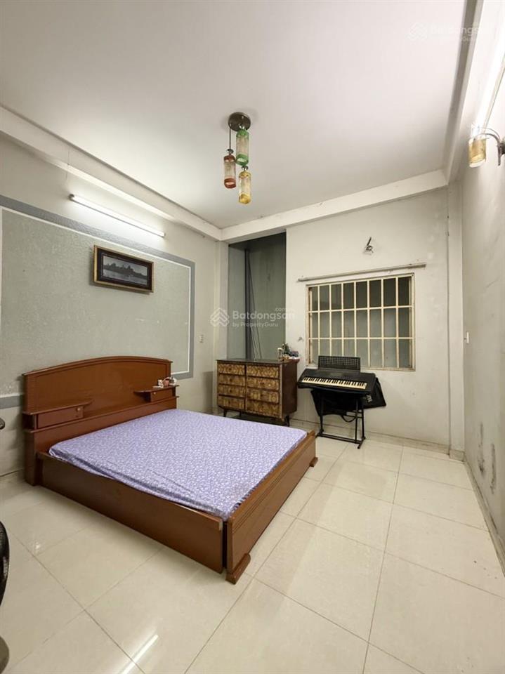 Mặt tiền tân phú dt 60m2 ngang 4m có lề, gấp bán định cư