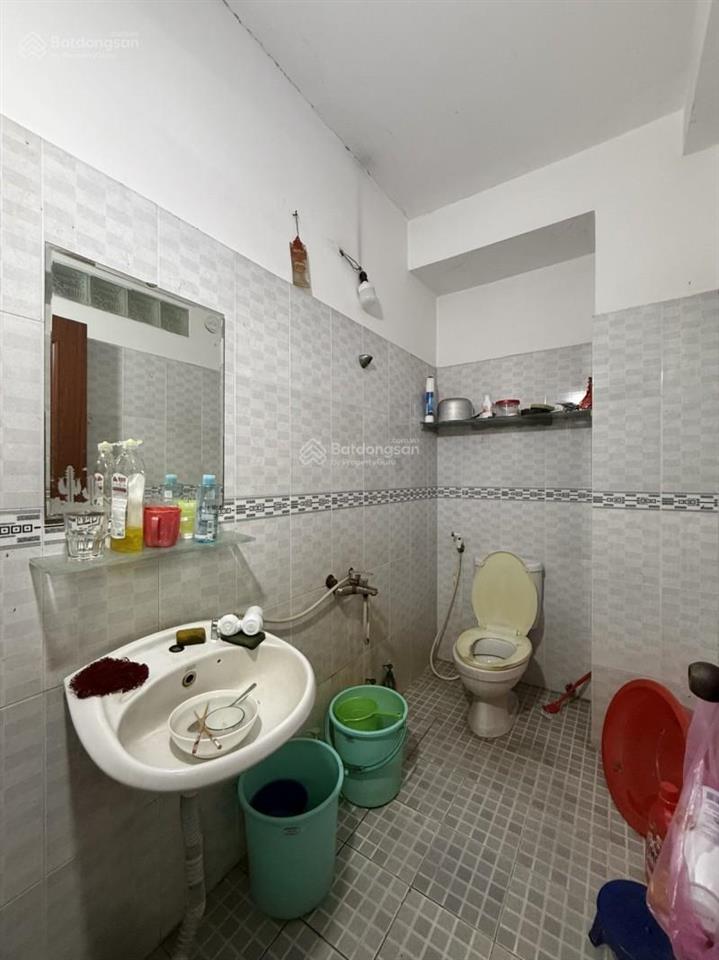 Mặt tiền tân phú dt 60m2 ngang 4m có lề, gấp bán định cư