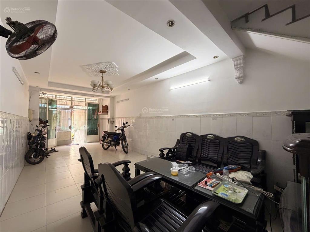 Hẻm 8m xe tải đậu cửa, âu dương lân quận 8 sát q5 q1, 49m2, cách 20m ra mt