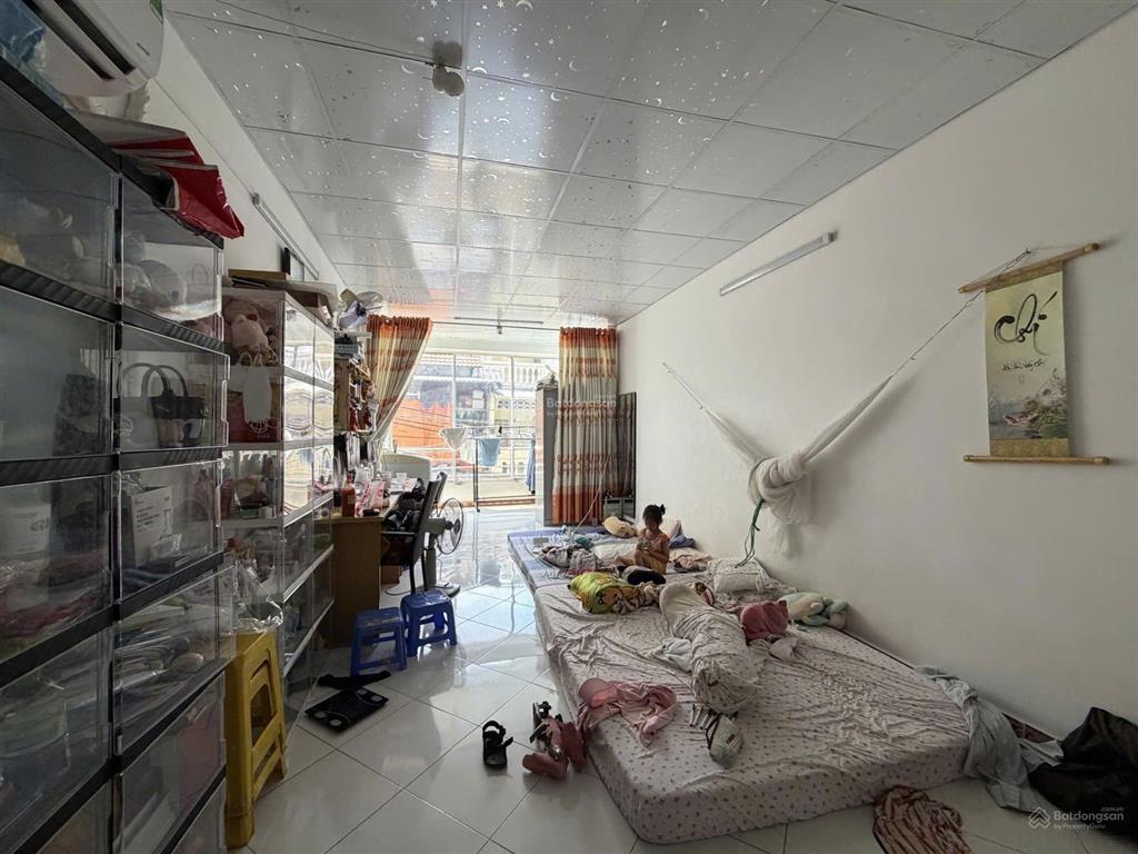 Hẻm 8m xe tải đậu cửa, âu dương lân quận 8 sát q5 q1, 49m2, cách 20m ra mt