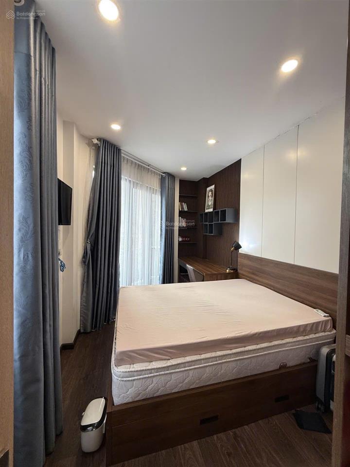 Giảm sâu 5.5t, hẻm xe hơi, ông ích khiêm quận 11, 40m2 4 tầng mới tinh.