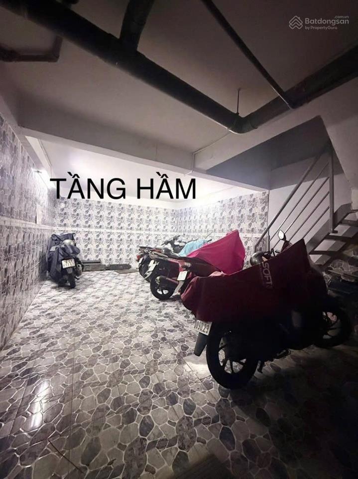 Quận 10  tòa chdv 8 tầng hoàn công 13pn, hẻm 5m, 86m2 ngang 5.1m, thu nhập 80tr/th