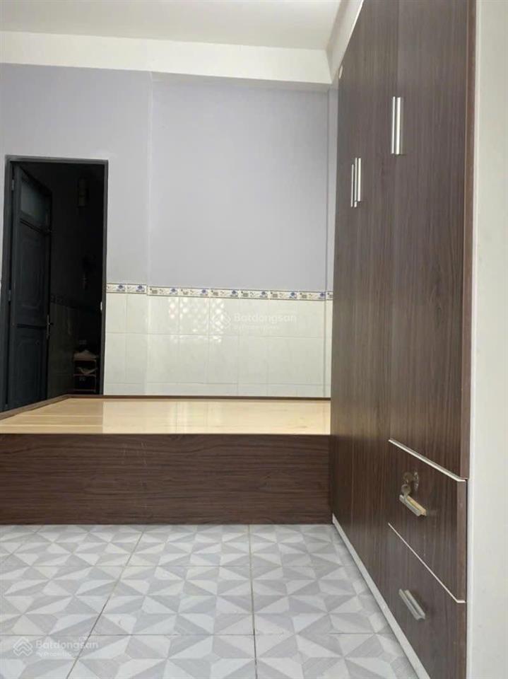 Quận 10  tòa chdv 8 tầng hoàn công 13pn, hẻm 5m, 86m2 ngang 5.1m, thu nhập 80tr/th