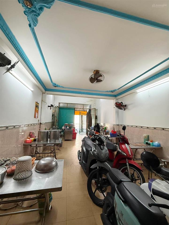 Mặt tiền tùng thiện vương quận 8, gần cầu chà và 77m2/74 ngang 4.1m, lề 3m