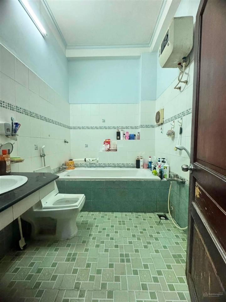 Mặt tiền tùng thiện vương quận 8, gần cầu chà và 77m2/74 ngang 4.1m, lề 3m