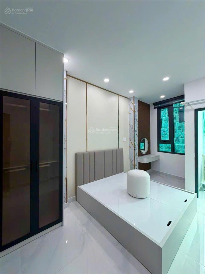 Bán nhà mai xuân thưởng giáp quận 5, dt 42m2 5 tầng 6pn. hẻm nhựa 7m thông