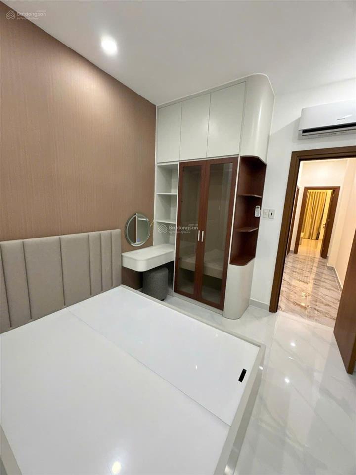 Bán nhà mai xuân thưởng giáp quận 5, dt 42m2 5 tầng 6pn. hẻm nhựa 7m thông