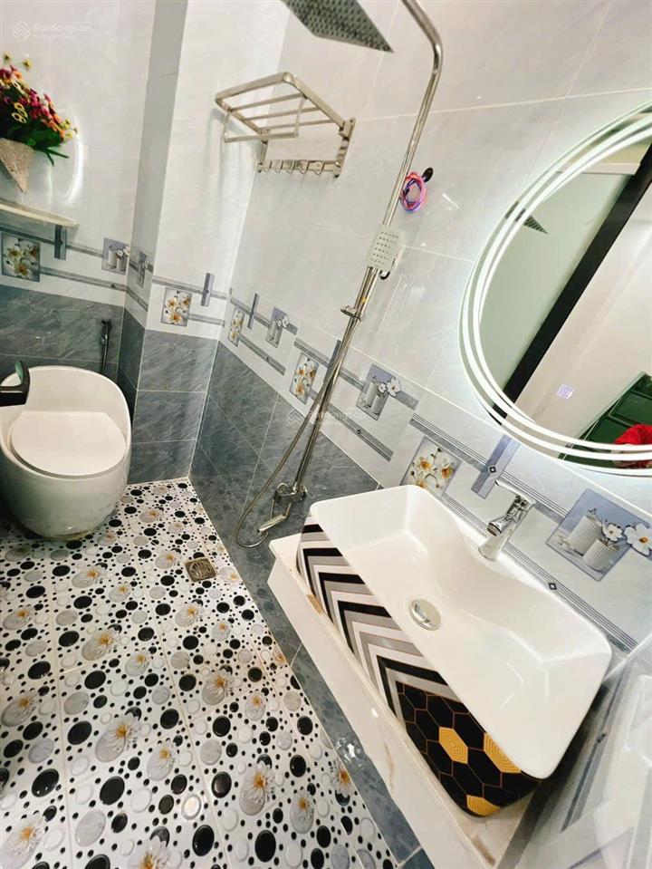 Căn hộ dịch vụ có nội thất, âu dương lân p3 q8, hẻm xe hơi giá 5.8tr/th