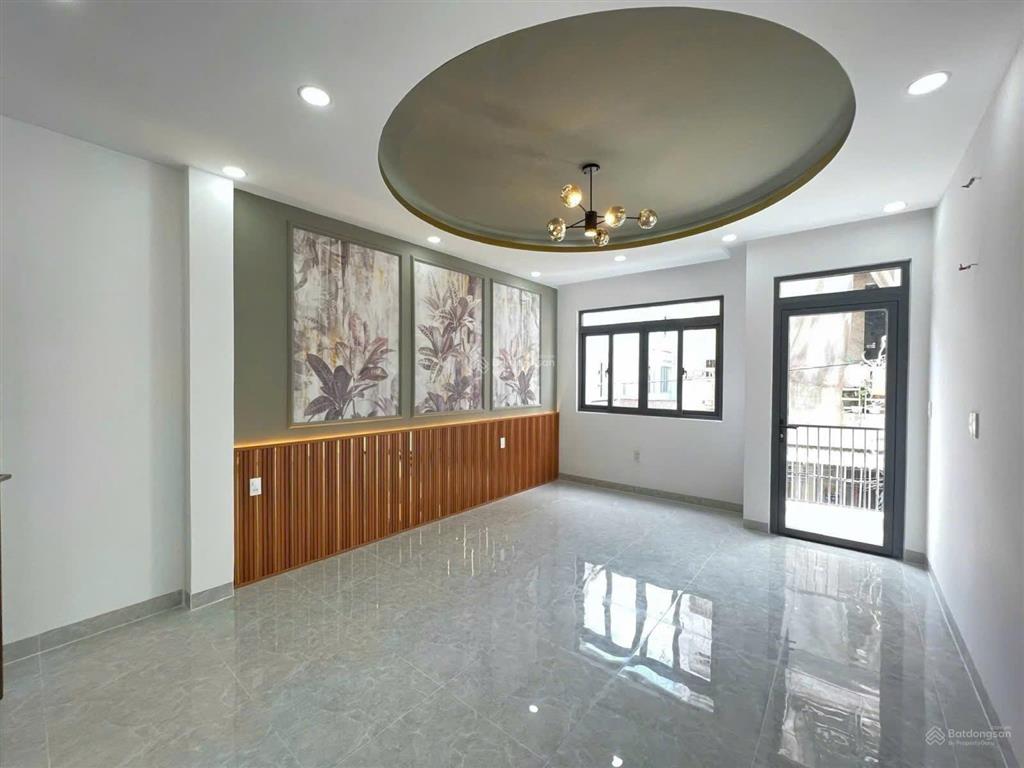 Giảm hơn 6t, phạm hùng ngay cầu nguyễn tri phương sát q5 q10, 4 tầng