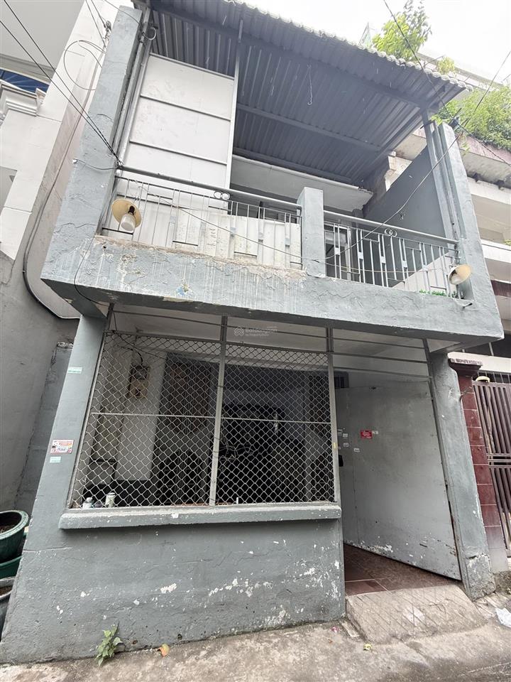 Nhà cho thuê 12.5tr/th  âu dương lân quận 8 sát q1 q5, dt 66m2 3pn. hẻm xe hơi
