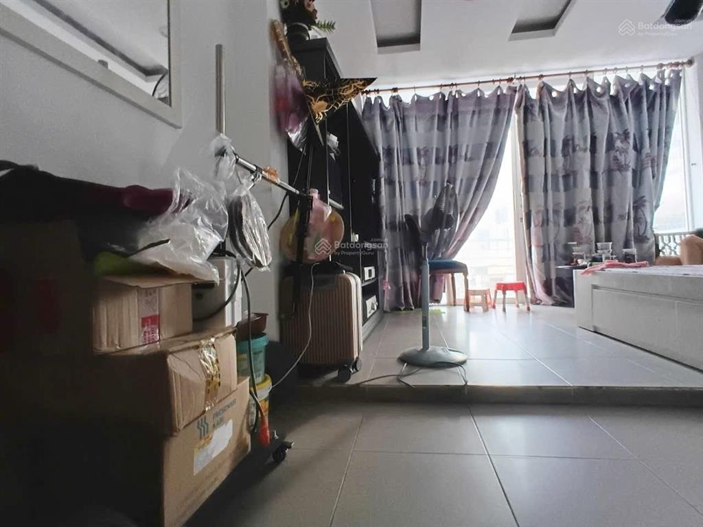 Nguyễn trãi, quận 1, ngay bộ công an, hẻm 5m dt 52m2 ngang 4.3m, 5 tầng.