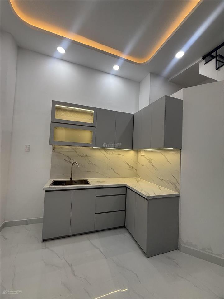 Chỉ 7.5tr/th. nhà nguyên căn 3 tầng ngay parc mall quận 8 sát q5q1