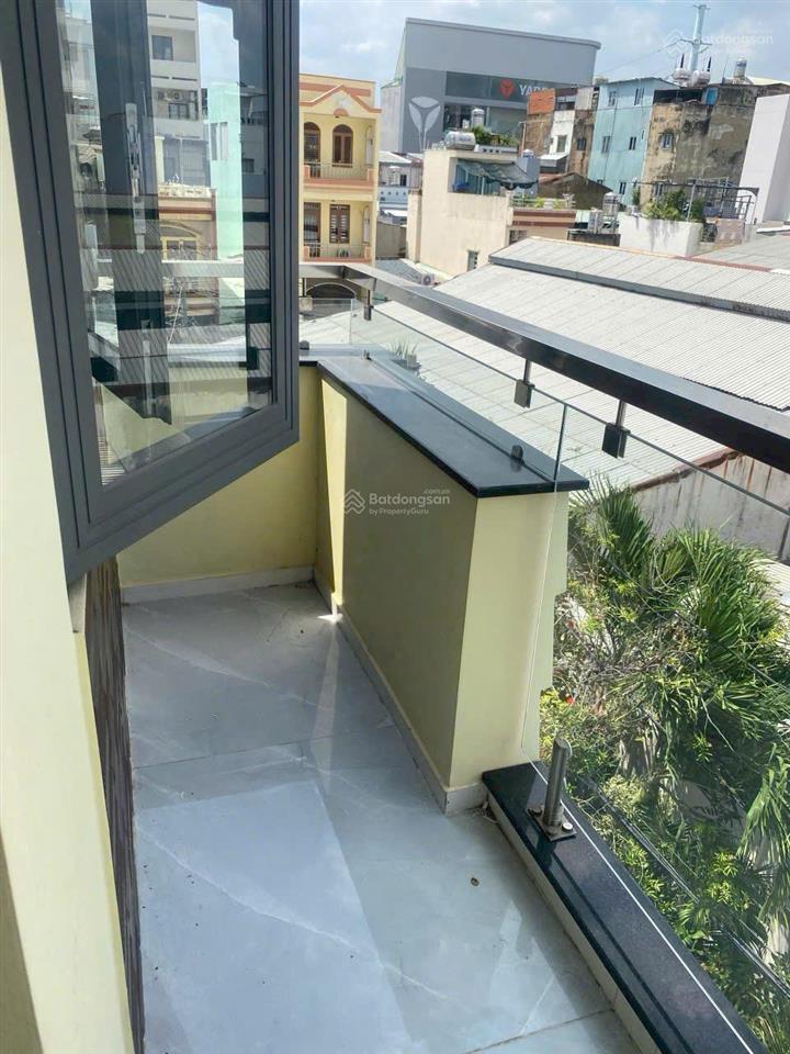Hẻm 5m, ô tô 7 chỗ thông  hồng bàng giáp quận 5  4 tầng giá 6 đồng lẻ.