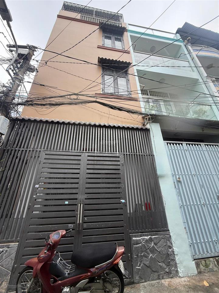 Lô góc ko lg, quận 11 hẻm 6m cách mt 1 căn  dt 48m2 ngang 4m